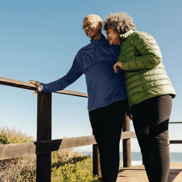 XYPN California couple enjoying the coast